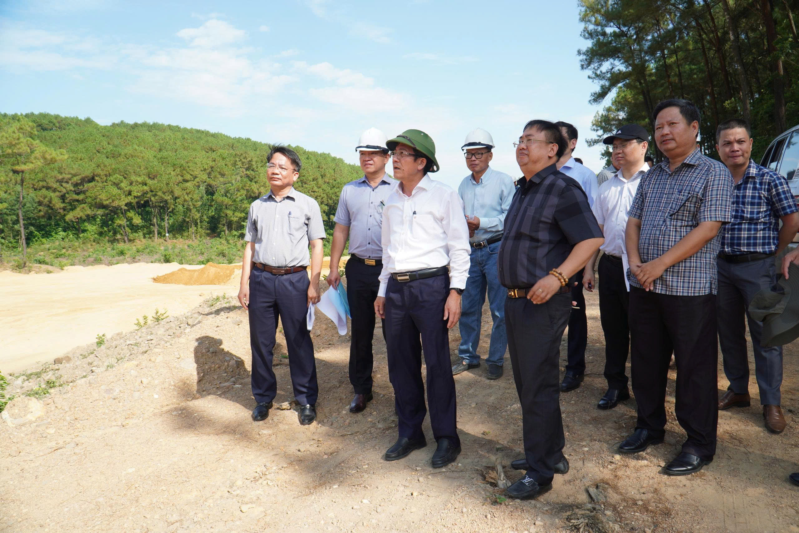 Đẩy nhanh tiến độ giải phóng mặt bằng các dự án tại xã Núi Thành